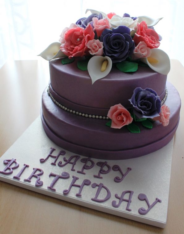 Torte Geburtstag, Geburtstags Motivtorte, Motivtorte Geburtstag, Torte mit Blumen, Zuckerblumen Torte, Zuckerblumen Motivtorte