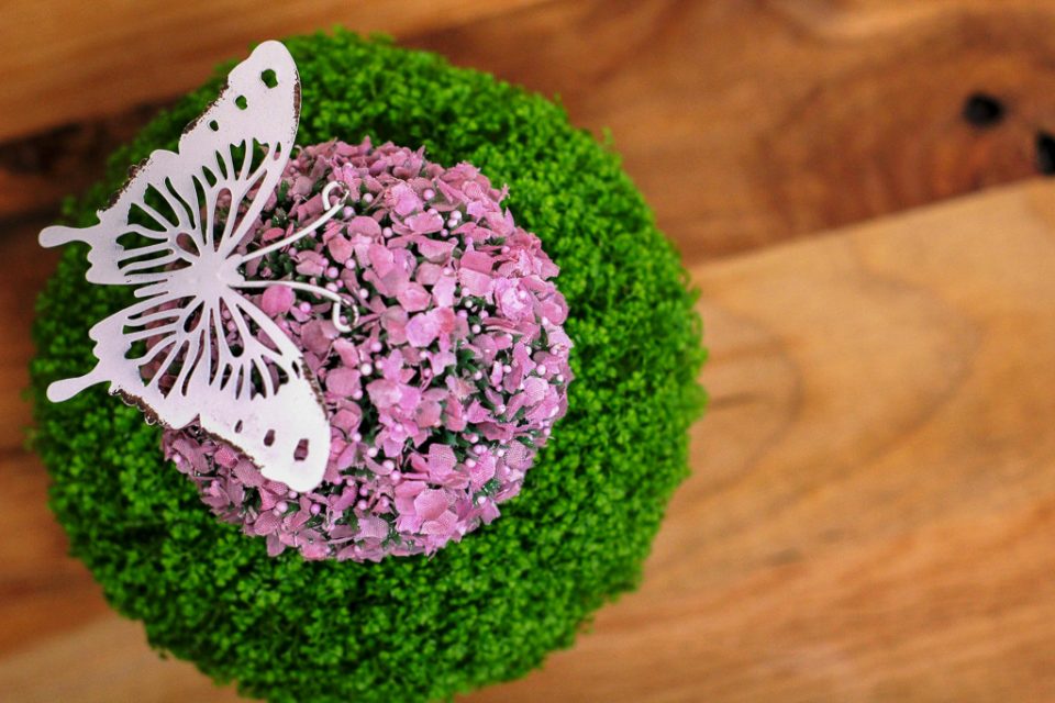 Dekoration, Frühling, Tischdeko Ostern, Tischdeko Frühling, Tischdekoration, Ostern, Feiertage, Familienessen, Familientisch, Mahlzeiten, Echtholz, Tisch, Esstisch Echtholz, Esstisch
