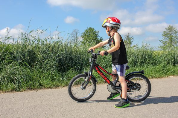 Wie bringe ich meinem Kind das Fahrradfahren bei? Fahrrad, Fahrradfahren, Kindern, Fahrradfahren beibingen, Fahrrad fahren beibringen, Kinder, Lernen