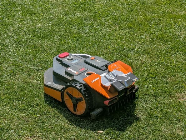 WORXS Vision Landroid M800 im Langzeitrest - Endlich mehr Zeit für die Familie - Lohnt sich der teure Rasenmähroboter