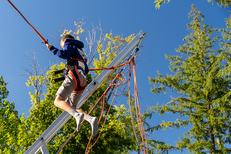 Center Parcs Allgäu mit Kindern, unser Erfahrungsbericht für Familien - Bungee Trampolin