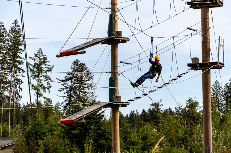 Center Parcs Allgäu mit Kindern, unser Erfahrungsbericht für Familien - Klettergarten Seilrutsche