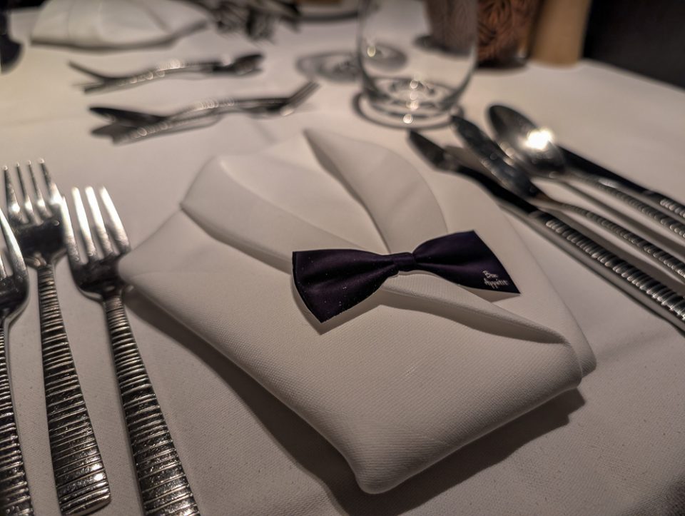 Festlich gedeckter Tisch beim Gala-Dinner auf der Nicko VISION