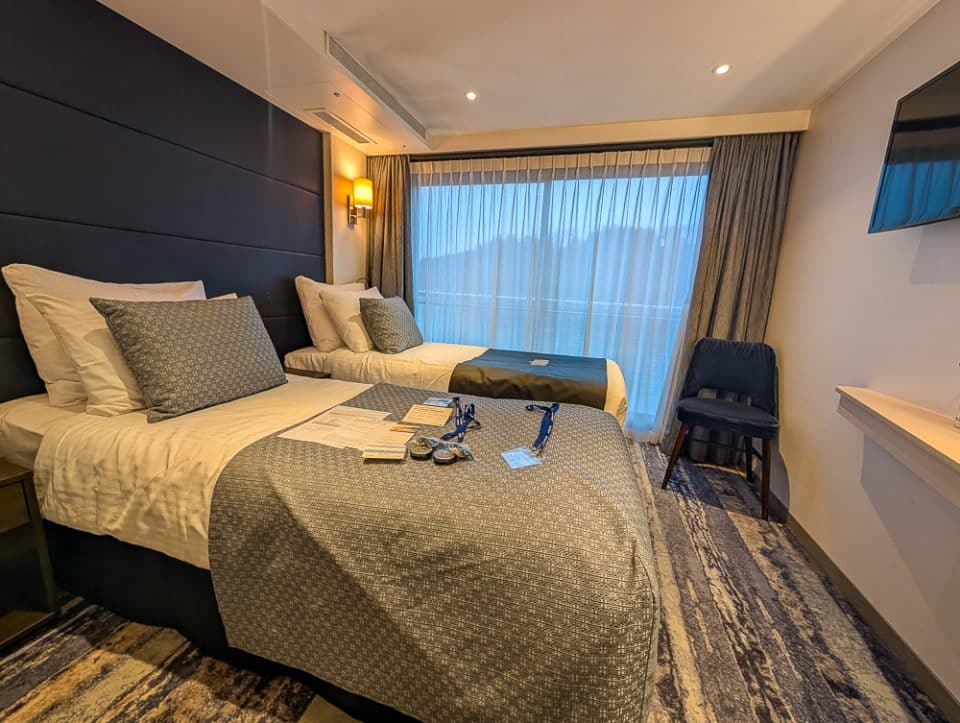 IUnsere Kabine mit zwei Einzelbetten auf der Nicko VISION während der Flusskreuzfahrt