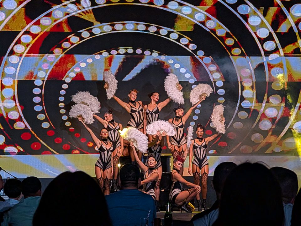 Aktivitäten in Sharm El Sheikh_Die schönsten Ausflüge, Erlebnisse und Tipps - Abendliche Show im Hotel - Sharm El Sheikh Aktivitäten