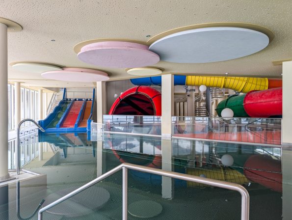 Familienbereich mit Pool und Rutschen im Hotel Seehof in Walchsee, Kaiserwinkl Winterurlaub