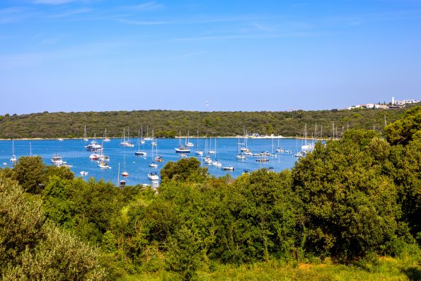 Sind unsere Kinder bereit für ihre erste Jugendreise? Ab welchem Alter sind Jugendreisen sinnvoll? Unsere Kinder (12 & 13) reisen erstmals alleine. Wie wir entschieden haben und warum wir GO Jugendreisen gewählt haben.