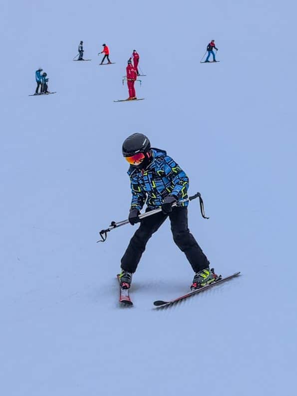 Skifahren mit Teenagern Tipps für einen entspannten Familien-Winterurlaub