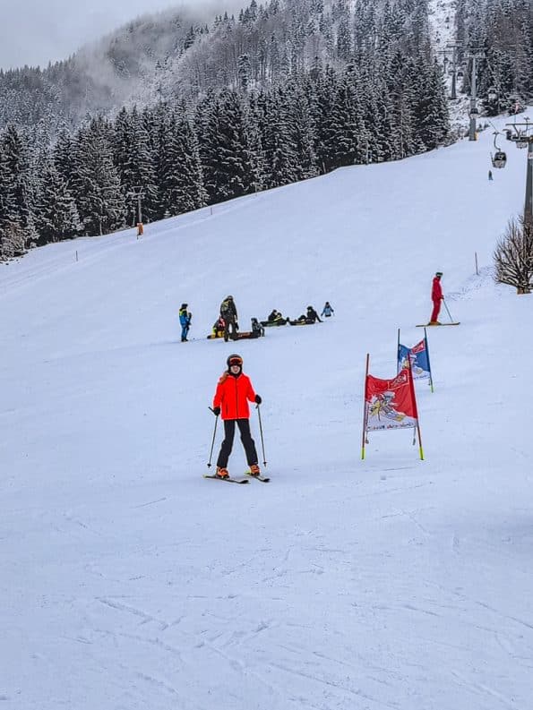 Skifahren mit Teenagern Tipps für einen entspannten Familien-Winterurlaub