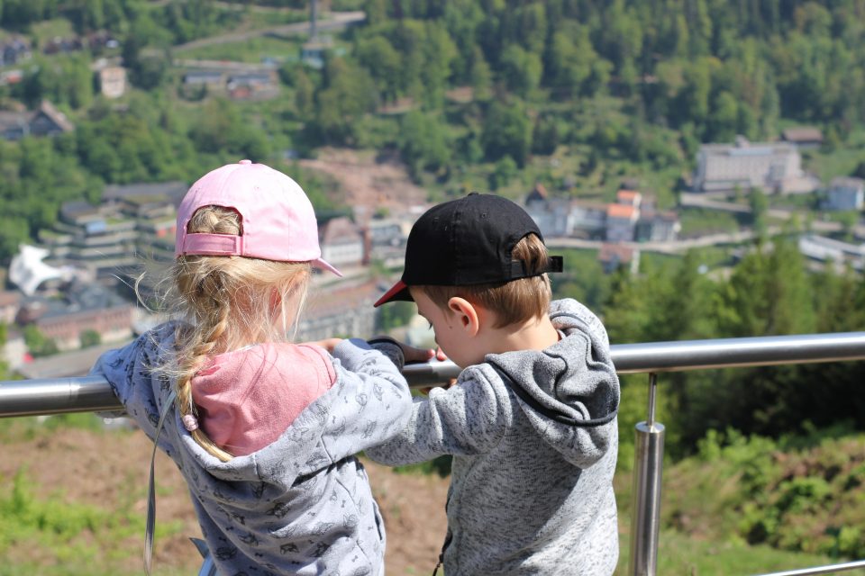 Familienurlaub in den Bergen in Deutschland mit Kindern