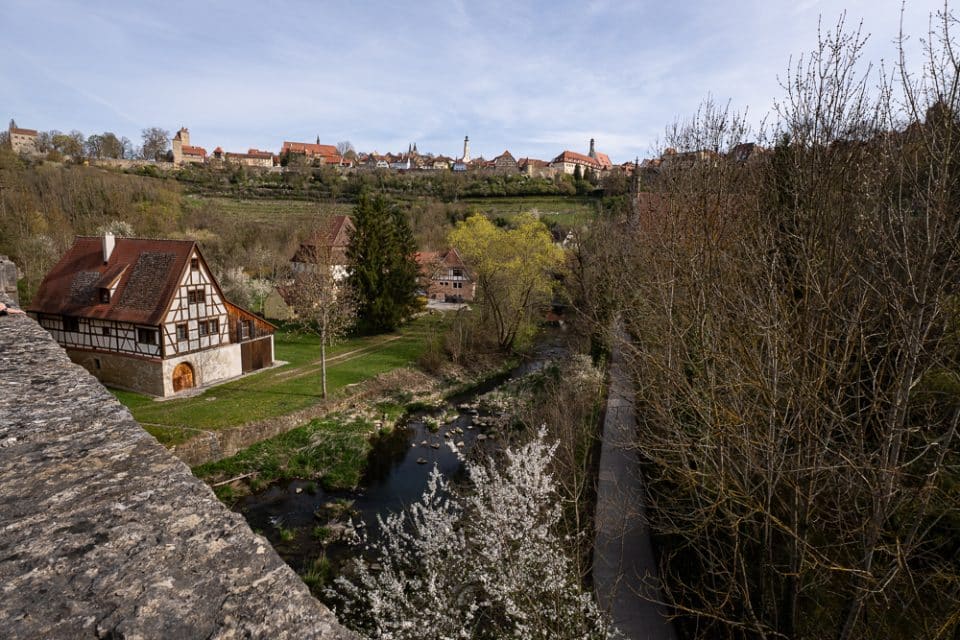 Herrnmühle am Fluss im Taubertal bei Rothenburg