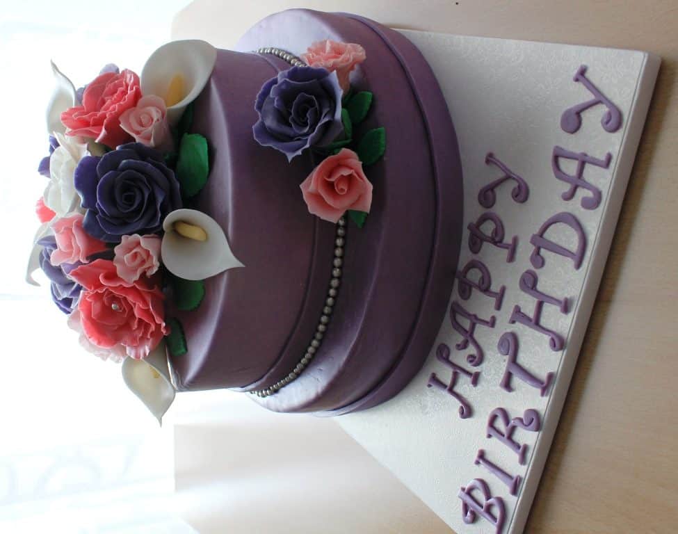 Torte Geburtstag, Geburtstags Motivtorte, Motivtorte Geburtstag, Torte mit Blumen, Zuckerblumen Torte, Zuckerblumen Motivtorte