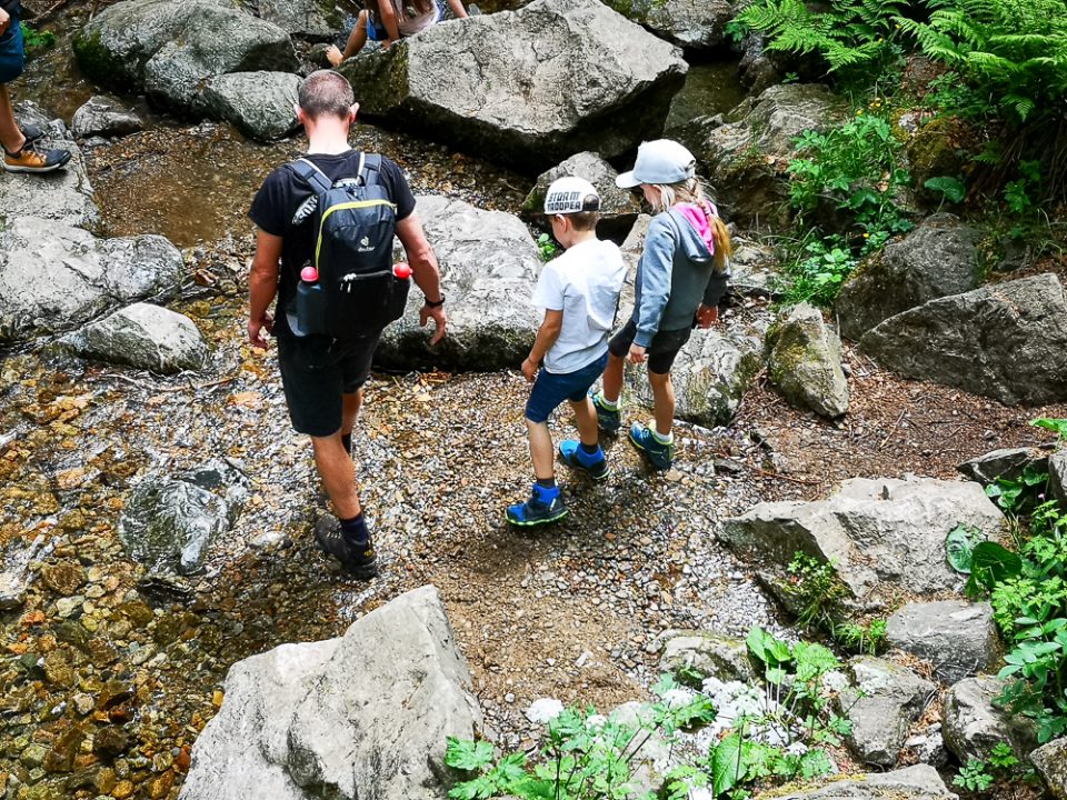 Wandern mit Kindern im Schwarzwald zu den Todtnauer Wasserfällen