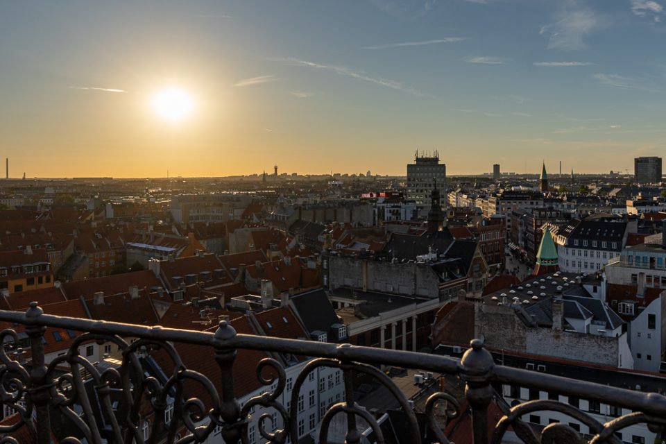 Abendliche Aussicht vom Rundetårn über Kopenhagen