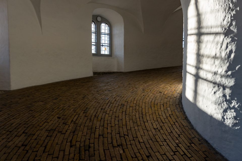 Spiralförmige Rampe im Rundetårn in Kopenhagen