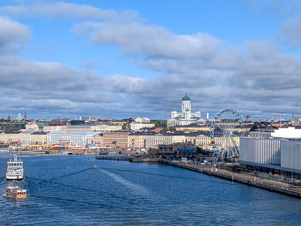 Blick auf Helsinki bei der Einfahrt mit der Silja Serenade.