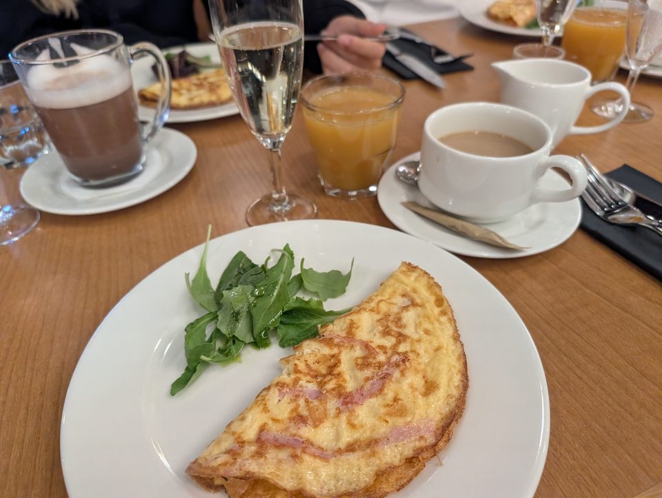 Special Frühstück auf der Victoria I von Tallink Silja frische Eierspeise