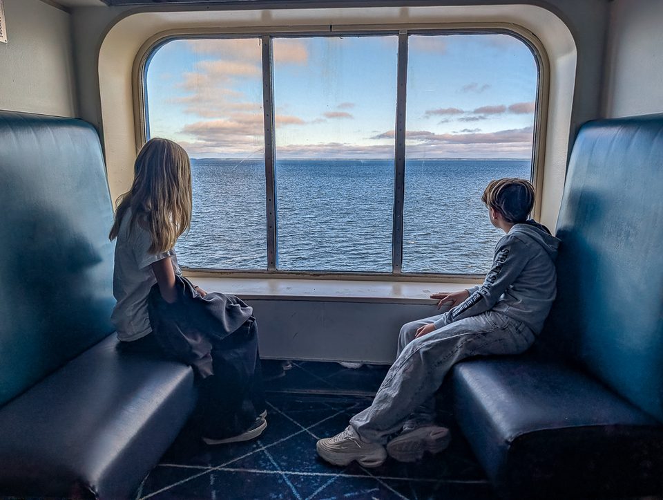 Tallink Silja Erfahrungen - Teenager an Bord der Silja Serenade