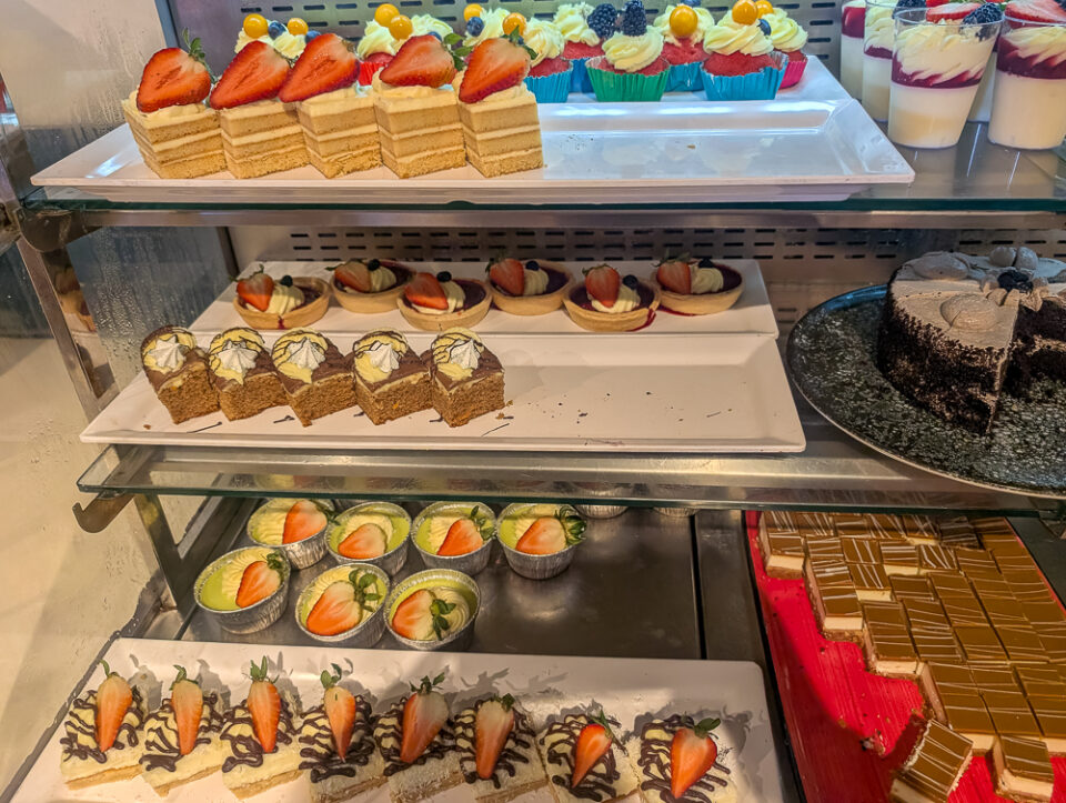 Desserts am Buffet des Mangrove Beach Corendon