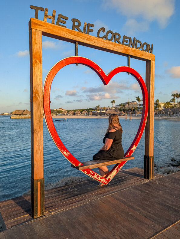 Herzförmiger Fotospot im Hotel The Rif auf Curaçao