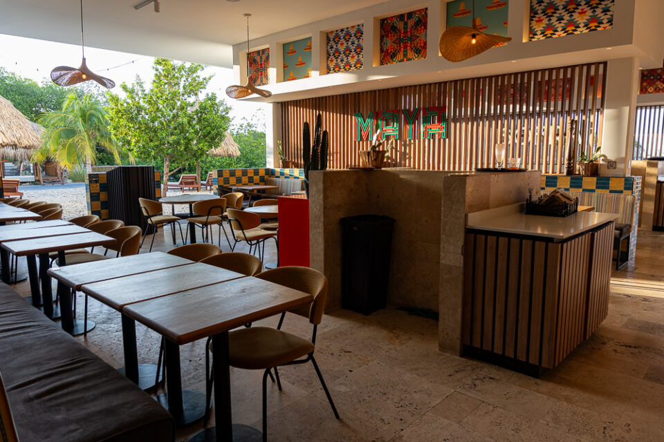 Innenbereich des mexikanischen Restaurants im The Rif